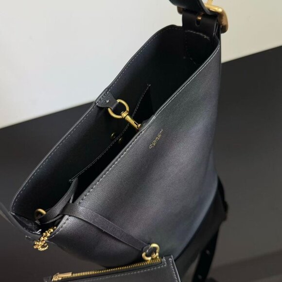 Coach bucket bag, size 21*21.5*12 cm - Picture 8 of 9